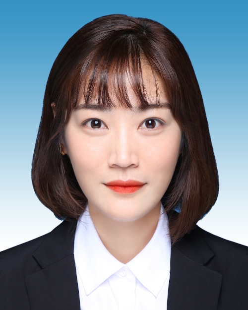 洪海玲
領導照片