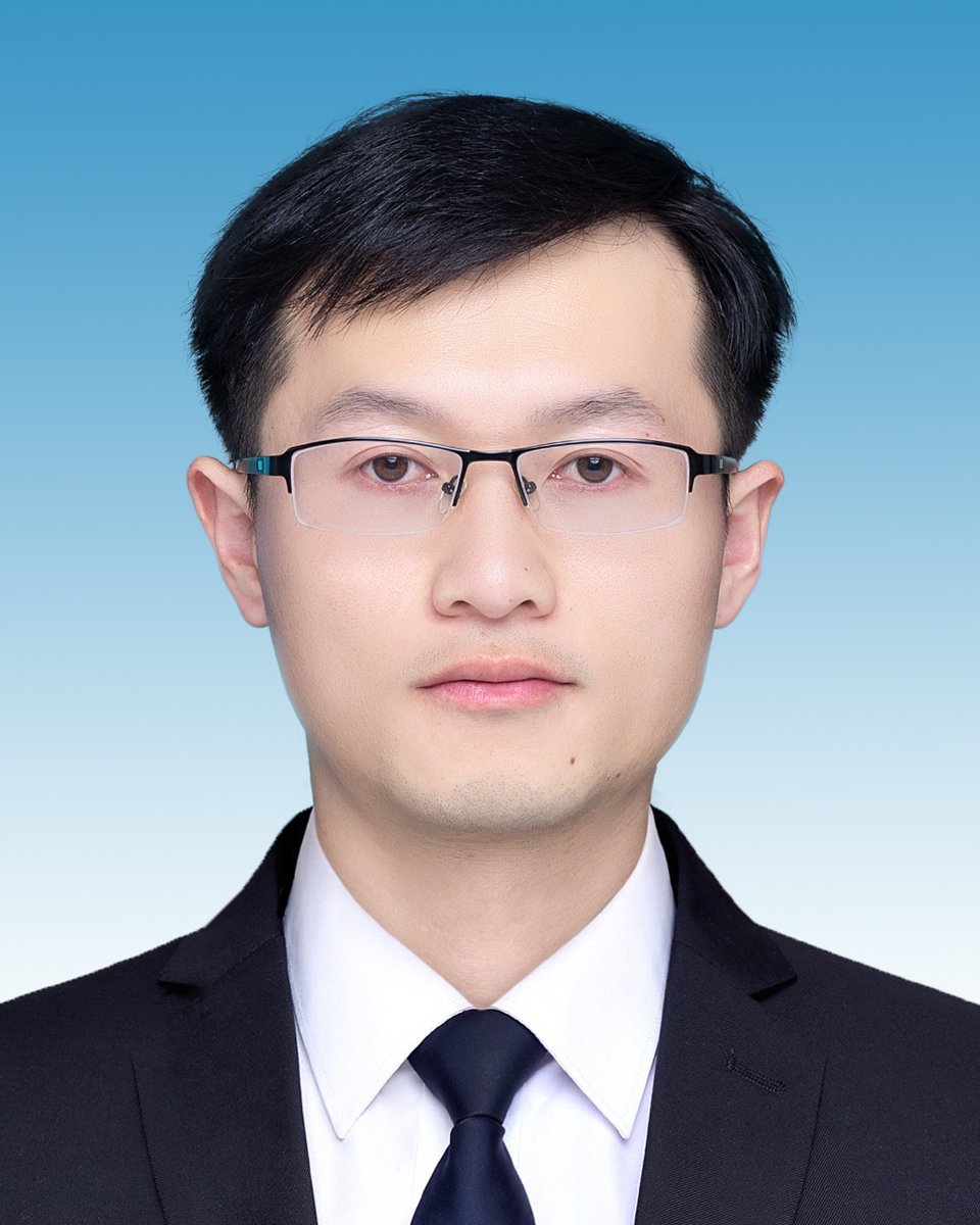 劉凱凱領導照片