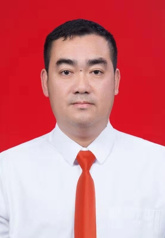 丁勇領導照片
